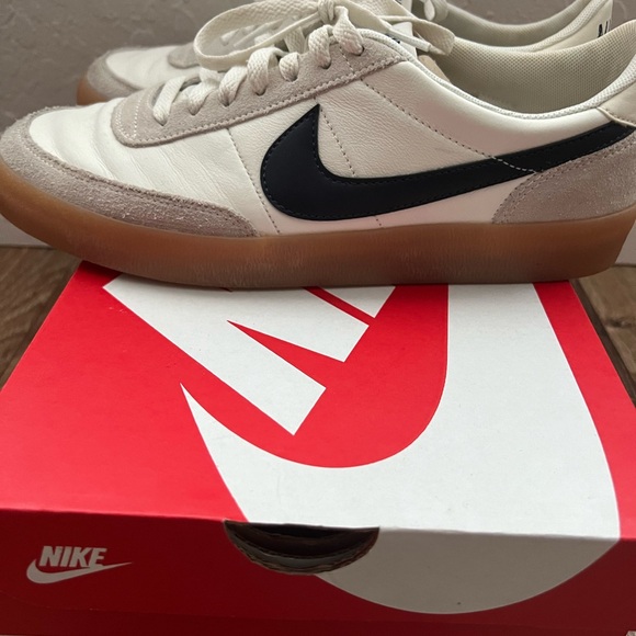 Leather Nike Sneakers - Picture 5 of 5